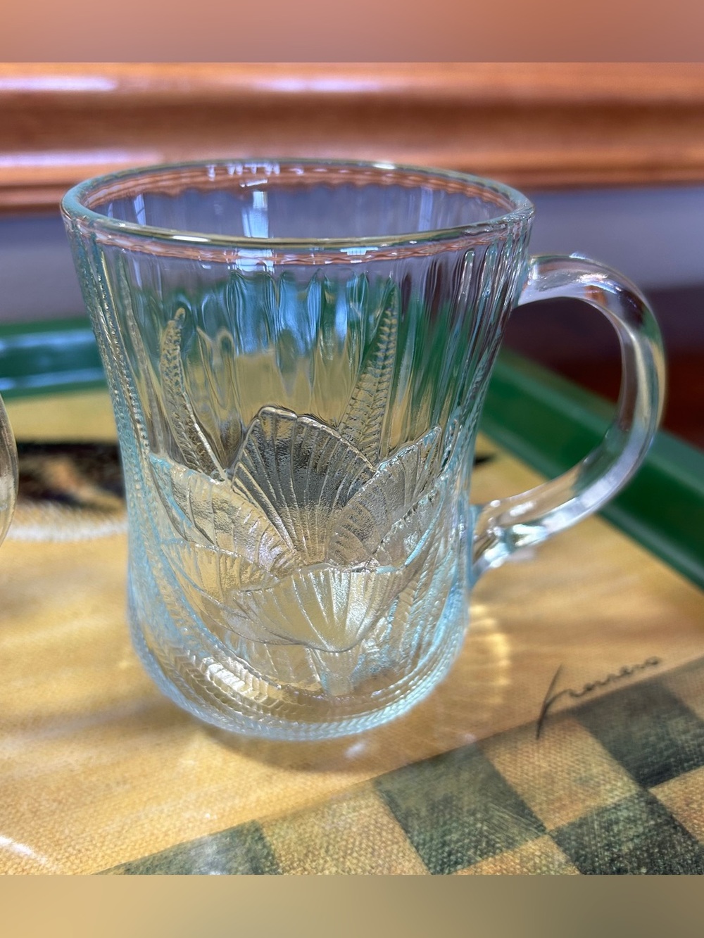 Vintage Arcoroc Canterbury Crocus Clear Glass Mugs Set of 2 - Picture 4 of 11